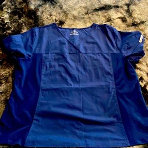 Cherokee Scrub top 2x